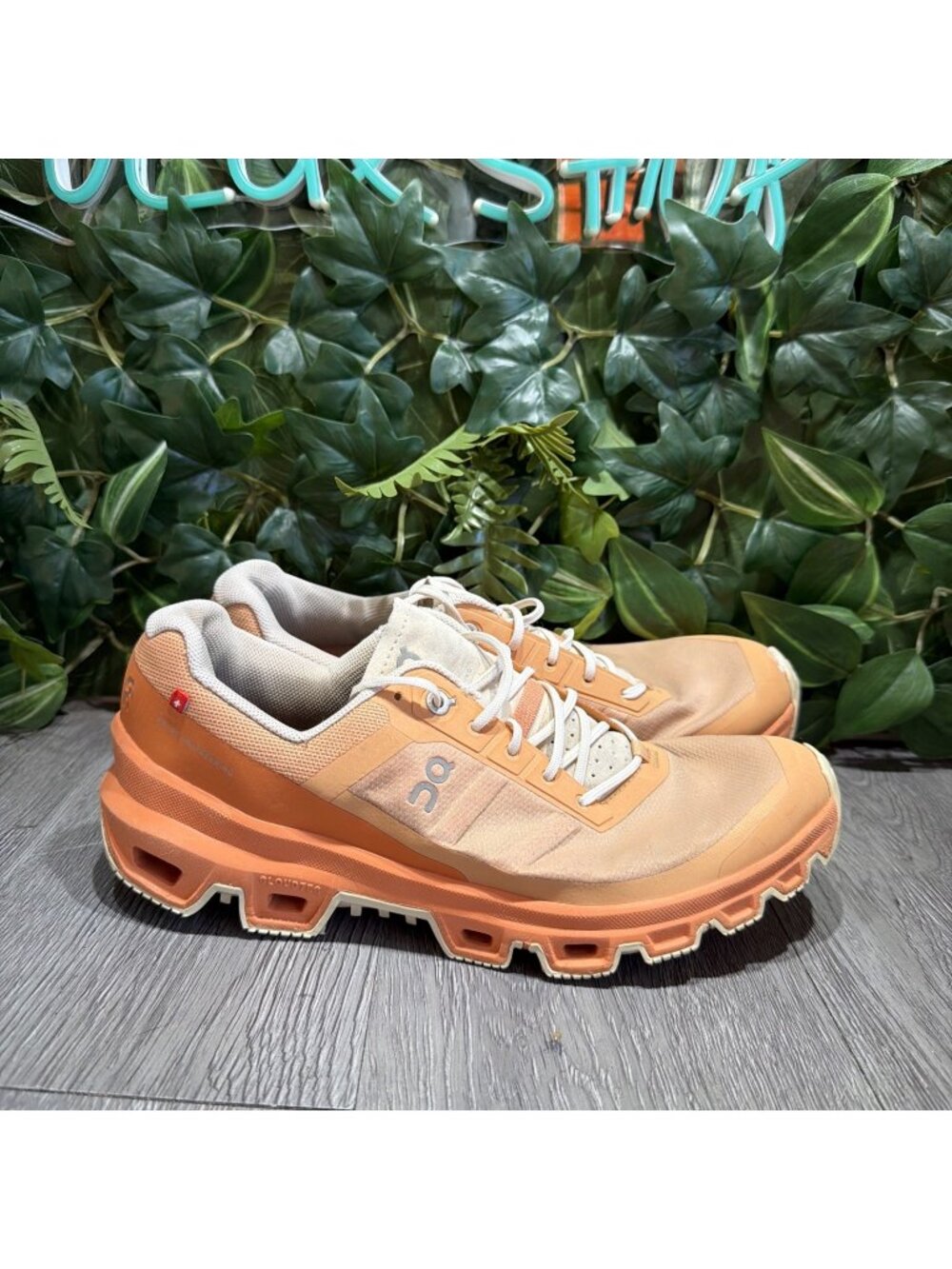 On Cloudventure Peach Orange Women’s Size 10 Trail Running Shoes